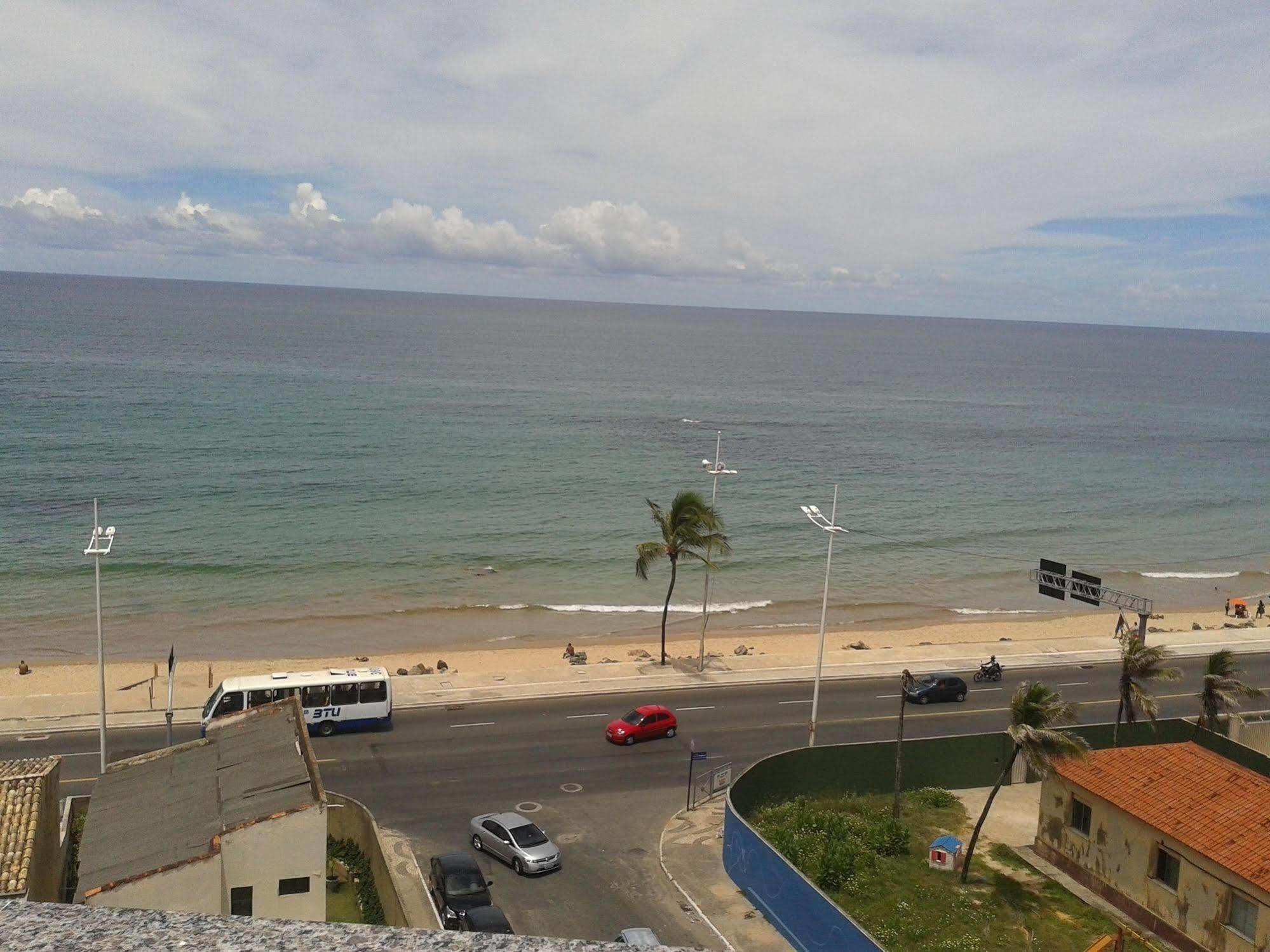 Plattinum Hotel Lauro de Freitas Buitenkant foto